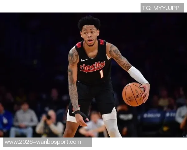 安芬尼西蒙斯半场表现惊艳8中6三分5中3独揽16分助球队领先